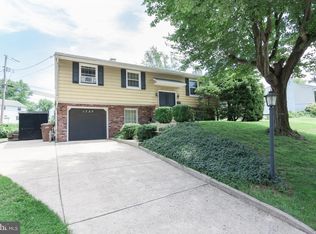 1725 Patricia Ave, Willow Grove, PA 19090