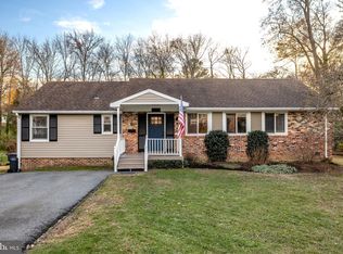 8062 Fairfax Rd, Alexandria, VA 22308