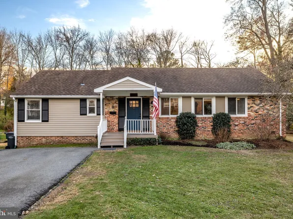 8062 Fairfax Rd, Alexandria, VA 22308