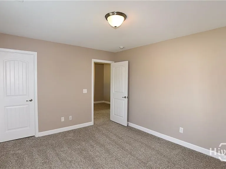 Byron Dr — Photo 14