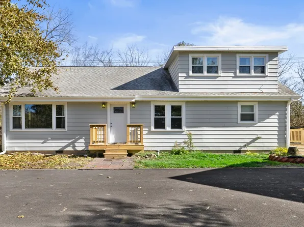 25007 W Jersey Ave, Antioch, IL 60002