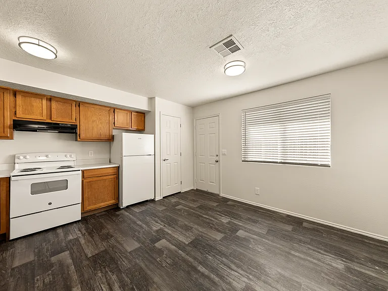 Sunridge — Photo 6