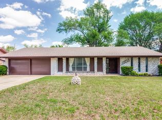 2108 David Dr, Fort Worth, TX 76111