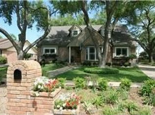 1222 Longledge Dr, Seabrook, TX 77586