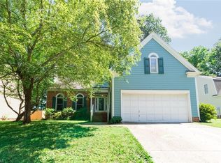 4906 Hickory Woods Dr, Greensboro, NC 27410