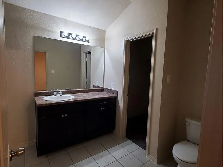 1536 Gateshead Dr — Photo 15