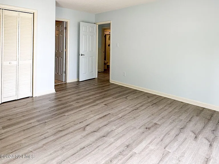 7301 Sound Dr #EAST — Photo 16