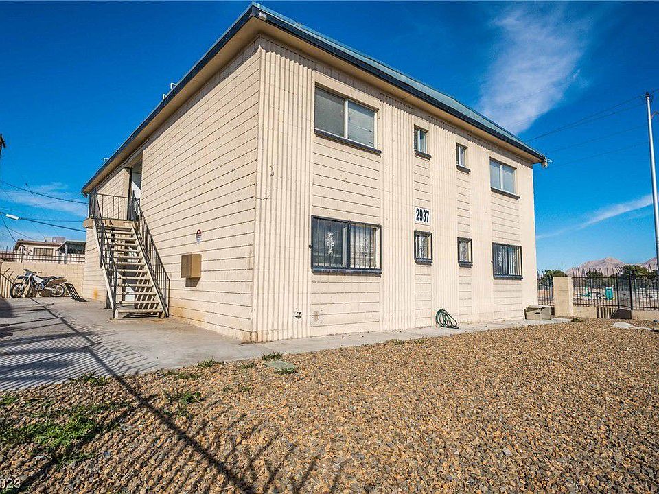 1st image of 2937 Elm Ave #2