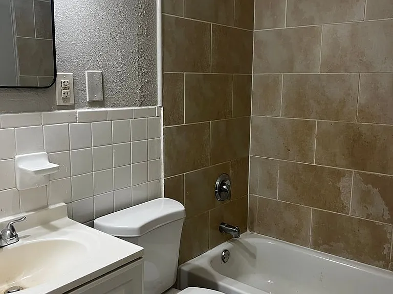 3172 Woodrow St — Photo 6