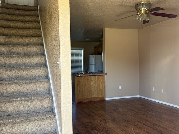 2nd image of 501 Countryside Ln #4