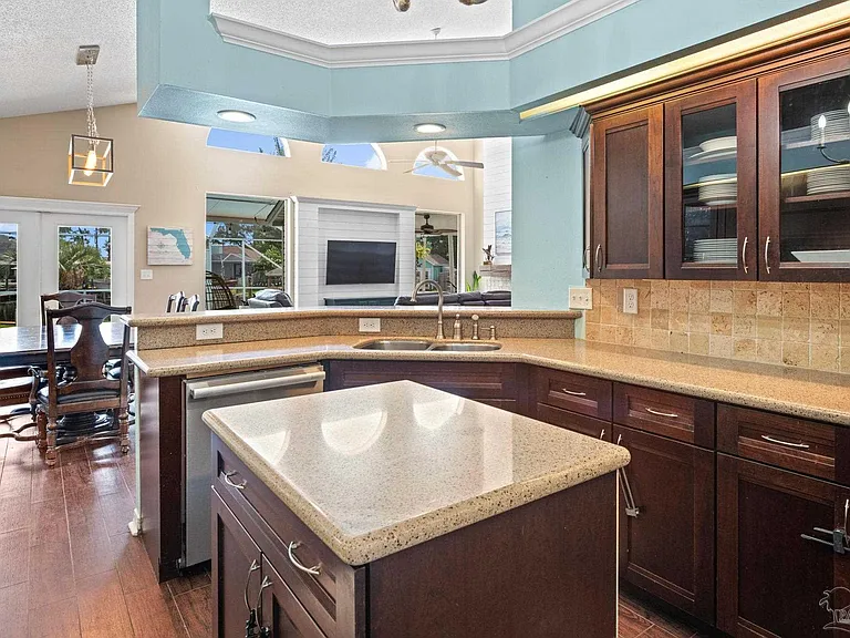 1672 Kauai Ct — Photo 16