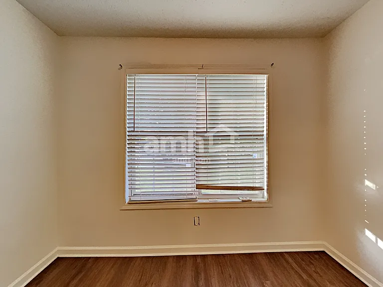 6465 Chestnut Bend Dr — Photo 18