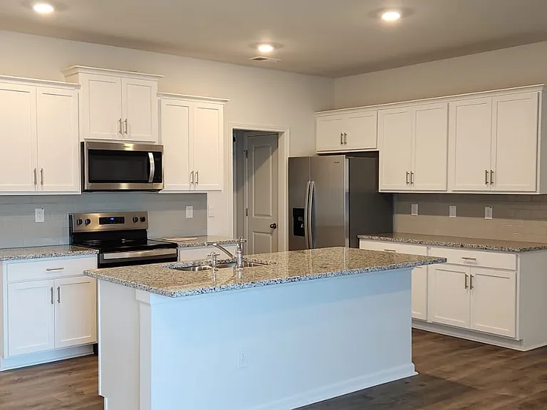 1669 Hallview Ct — Photo 9