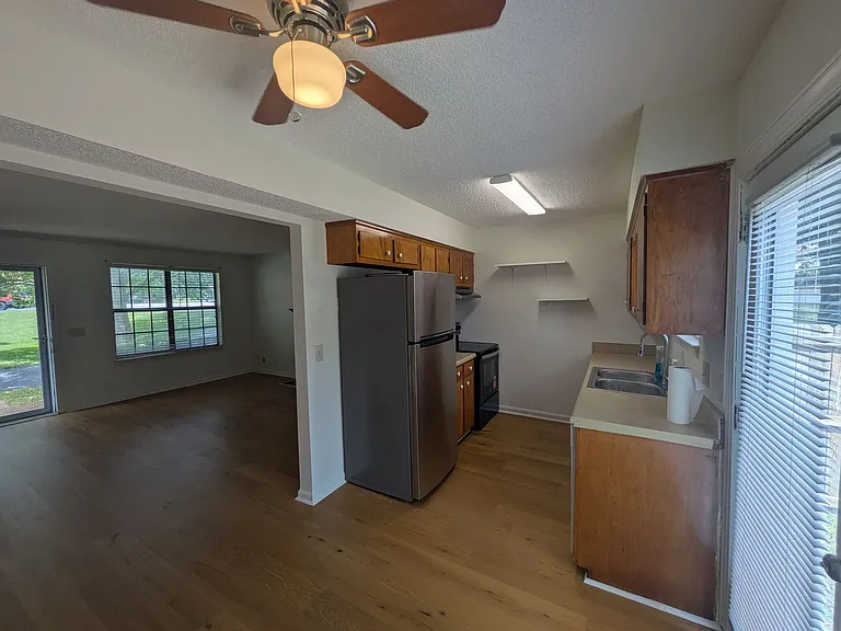 1107 Quail Ct W — Photo 5