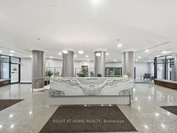 233 Beecroft Rd #111, Toronto, ON M2N 6Z9