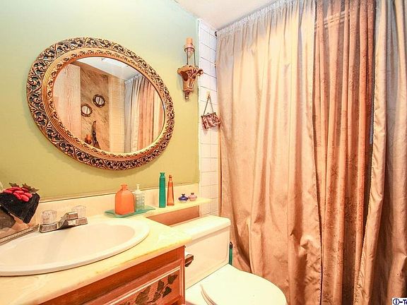 4th image of 445 Ivy St APT 301