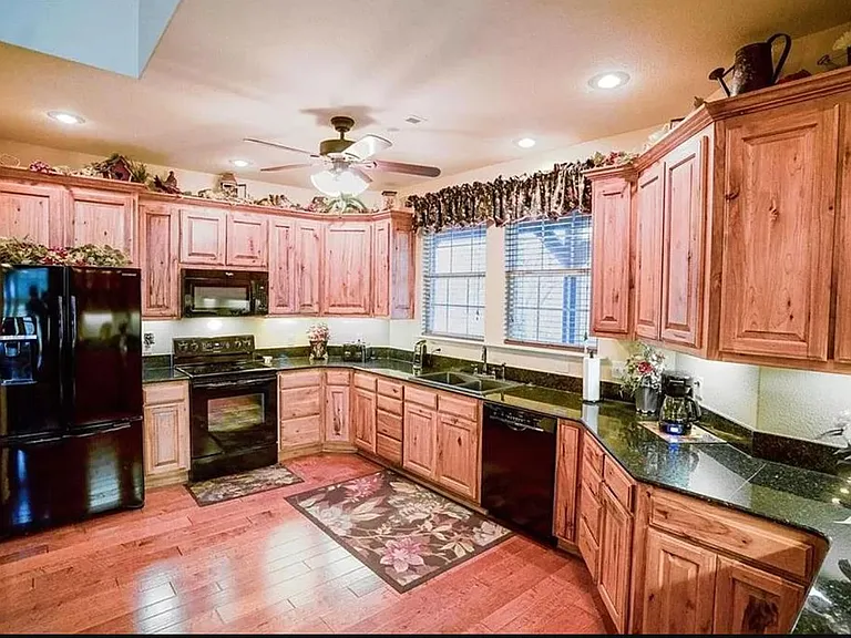 1577 W Centerton Blvd — Photo 5