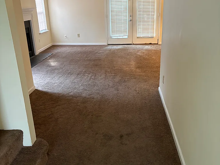1027 Bonham Ave — Photo 13