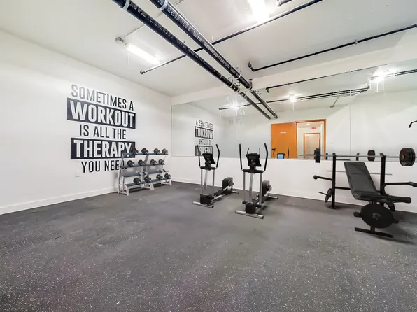 1312 Lincoln Place image 11 of 11