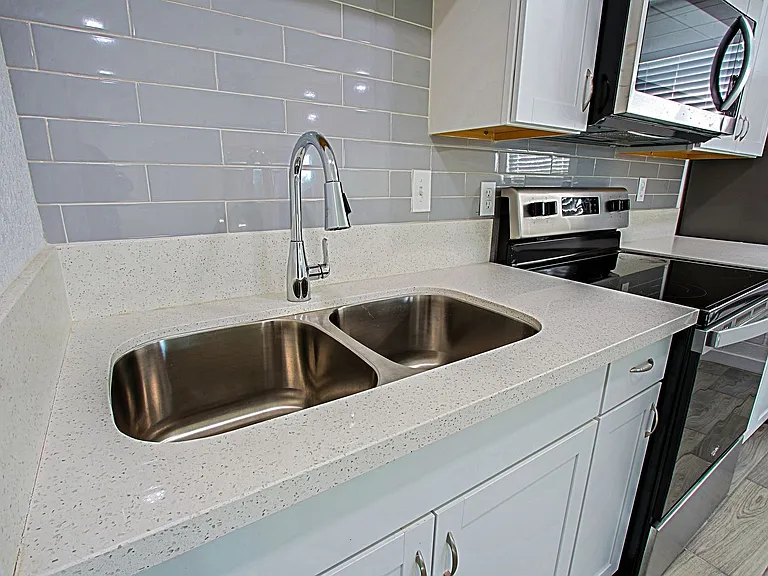 2525 N 52nd St #12A — Photo 9