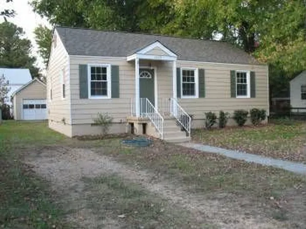1003 De Gaule St, Newport News, VA 23605