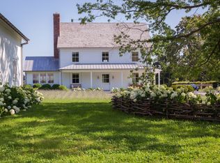 8 Cobbetts Ln, Shelter Island, NY 11964