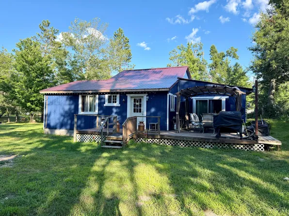 5435 Edgewood Dr, Lewiston, MI 49756