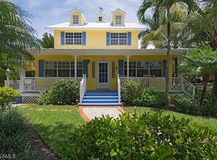 495 3rd Ave S, Naples, FL 34102