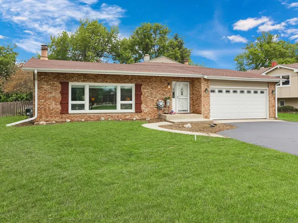 1910 Church St, Johnsburg, IL 60051