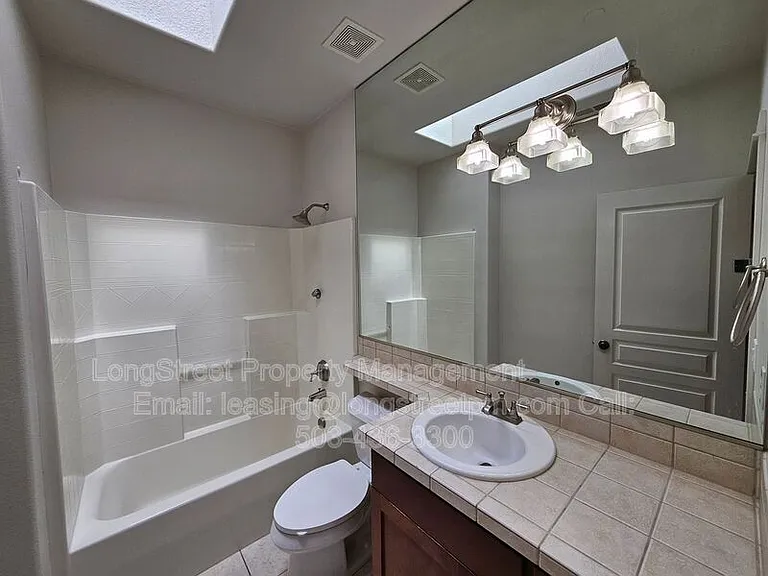 10225 SE Bristol Ln — Photo 15