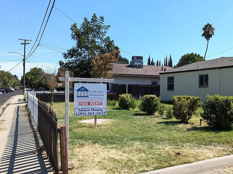 234 Corson Ave — Photo 1