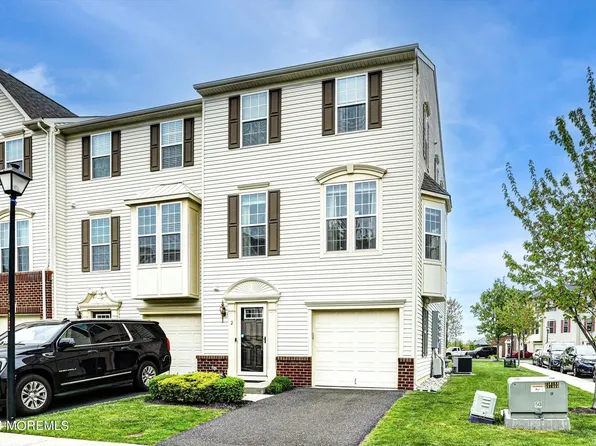 2 Jake Drive, Tinton Falls, NJ 07712