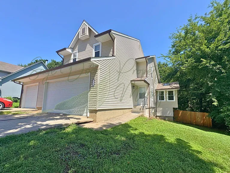 3513 SW McDanial Ave — Photo 2