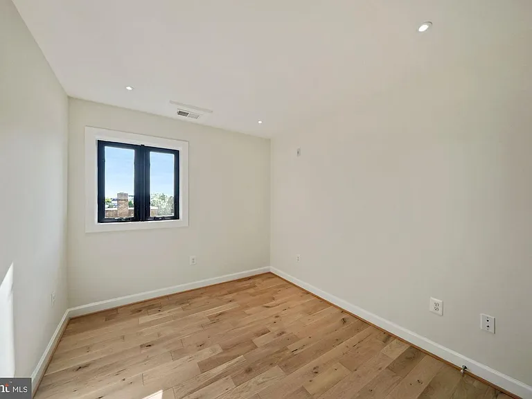 1829 13th St NW #A03 — Photo 5