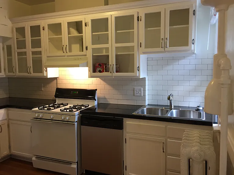 1400 N Detroit St #6 — Photo 5