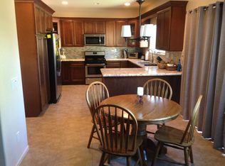 3611 Syrah Cir, Hemet, CA 92545