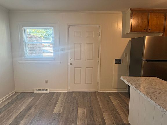 5th image of 1723G E Cone Blvd APT G