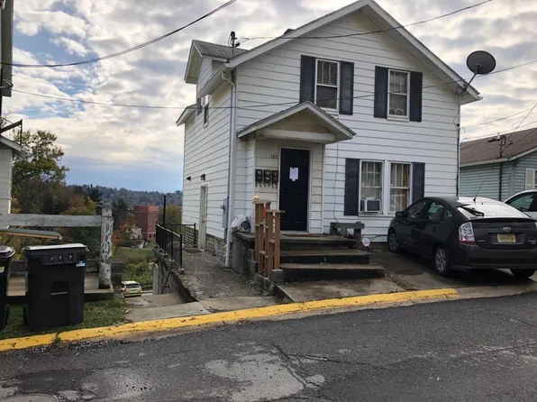 125 Lorentz St #125B, Morgantown, WV 26505