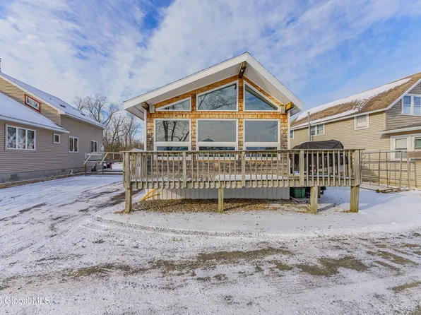 112 Riley Cove Road, Malta, NY 12020