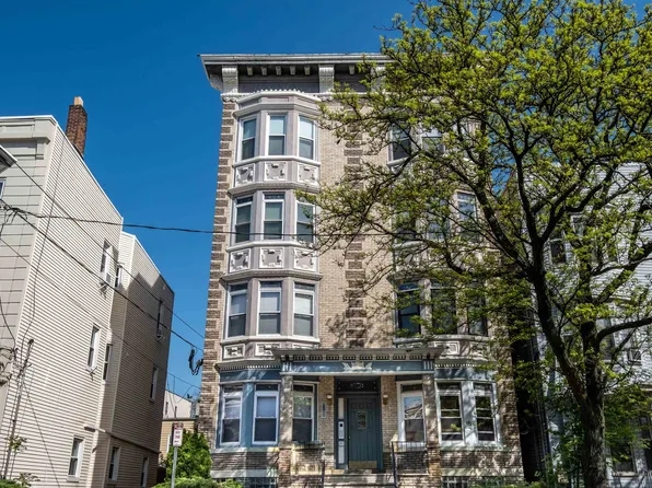 310 Palisade Avenue image 1 of 15