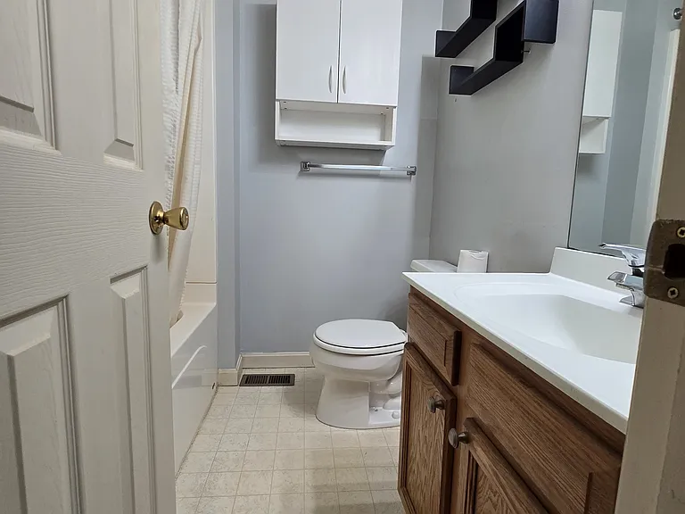 115 Westbrooke Ln — Photo 14