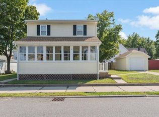 39 Milton St, Springfield, MA 01151