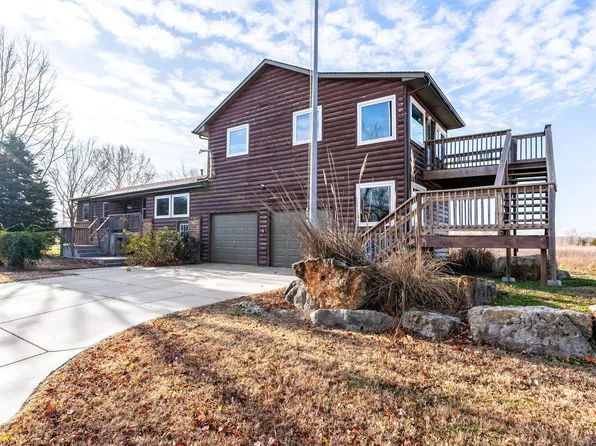 1911 N Meadow Ave, Augusta, KS 67010