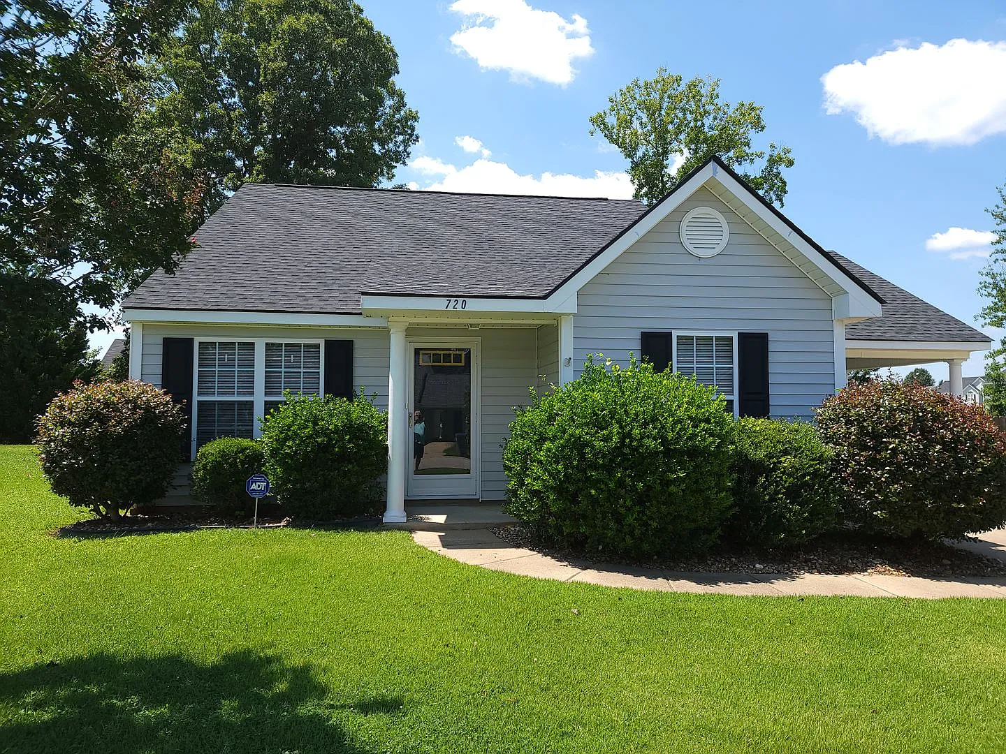 720 Daffodil Way — Photo 1