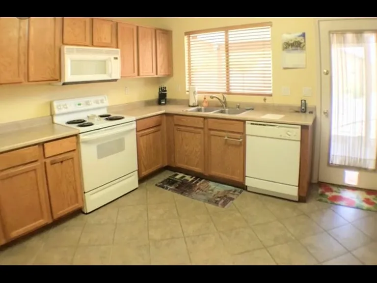 14864 W Hearn Rd — Photo 8
