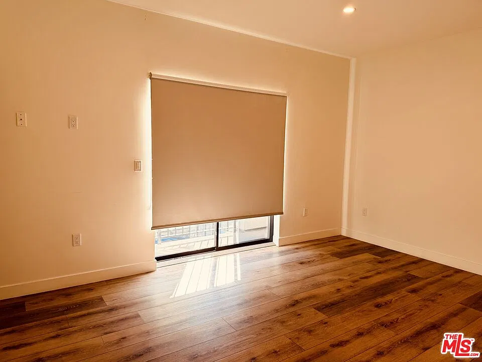 1 bed, 1.0 bath, $2,250 — Photo 4