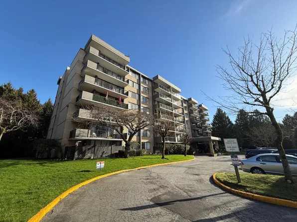 9320 Parksville Dr #302, Richmond, BC V7E 4W2