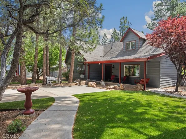 555 Cedar Ln, Sugarloaf, CA 92386