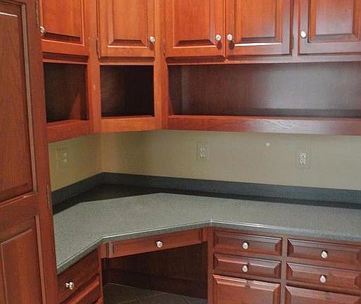 mudroom/office