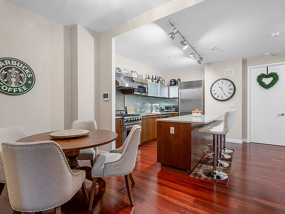 3rd image of 25 City Pl APT 4A